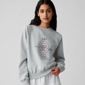 Gap × DÔEN Adult Vintage Soft Logo Sweatshirt size Medium NEW